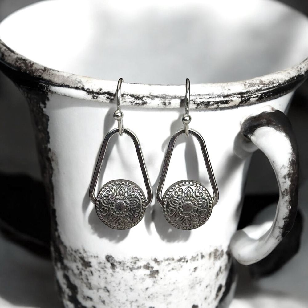 5 For $25💫Alternative Gunmetal Medallion Dangles Earrings